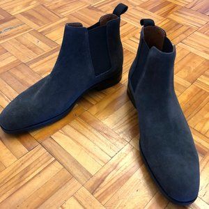 Grey Suede Chelsea Boots EU42